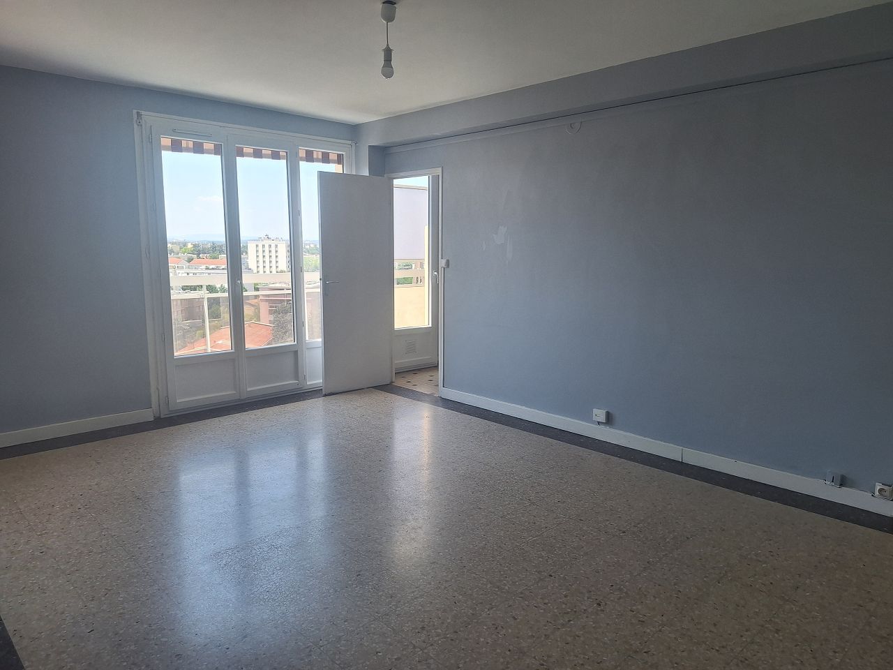 Appartement T4 STE FOY LES LYON (69110) L'AGENCE BY L.B.